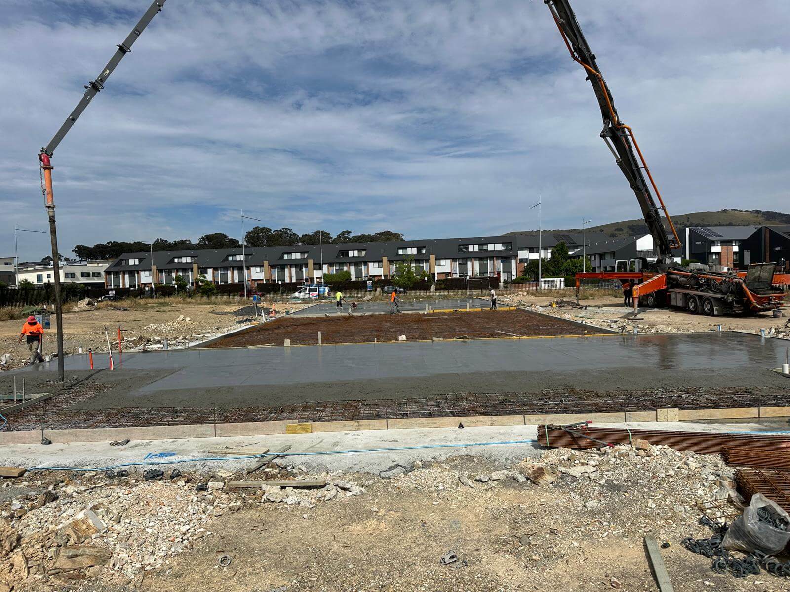 Slab pour in progress — 25 November 2024 — photo 6