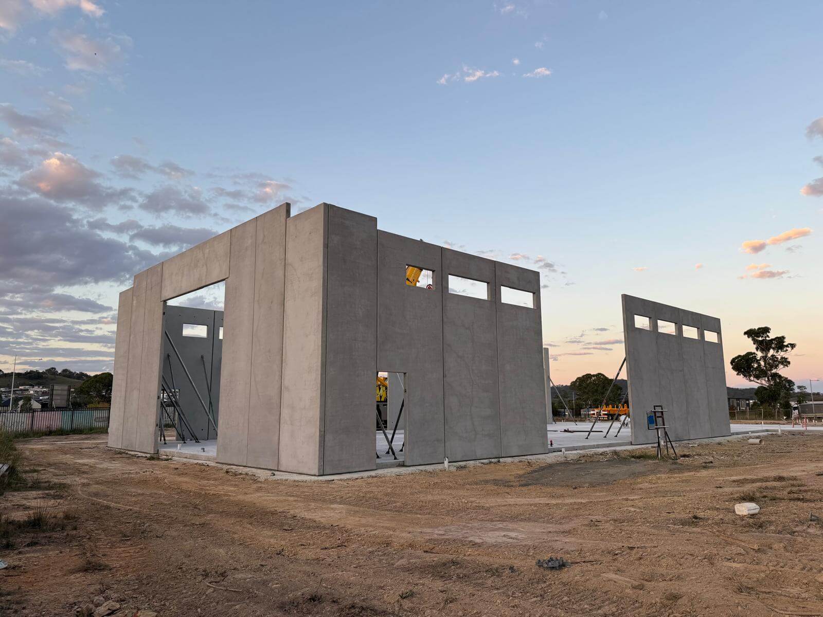 Precast walls installed — 03 April 2025 — photo 6