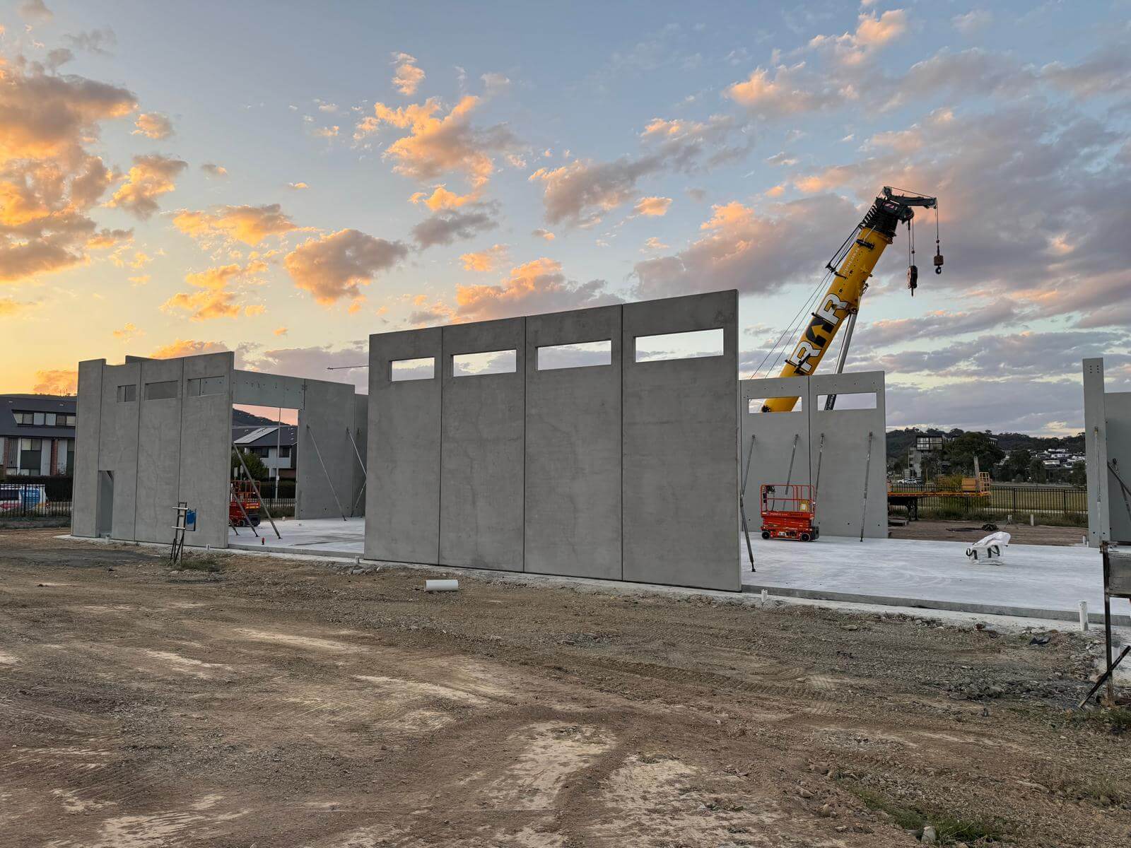 Precast walls installed — 03 April 2025 — photo 8